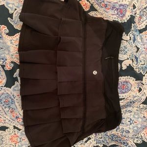 Black lulu lemon skirt